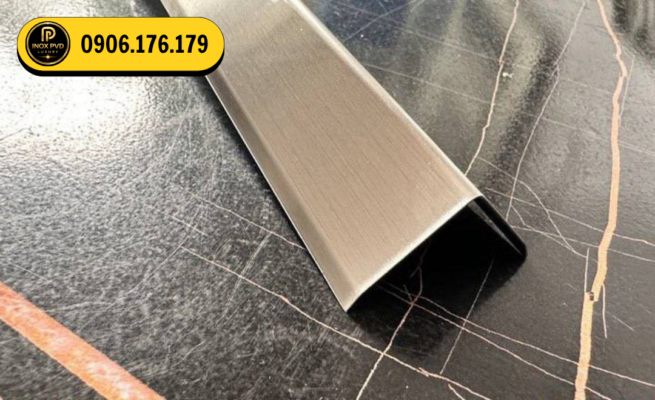 Nẹp inox chữ V ốp mép bậc tam cấp, bảo vệ cạnh và tăng thẩm mỹ tại Hồ Chí Minh, Bình Dương, Vũng Tàu